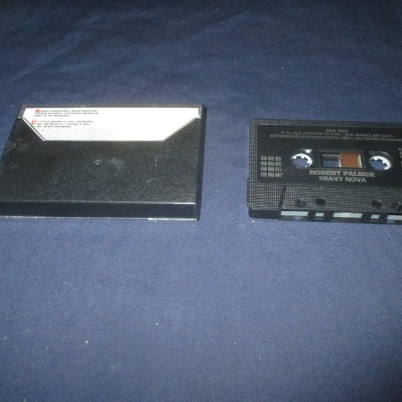 Robert Palmer - Heavy Nova on cassette (Capitol Records / EMI Records, 1988) - Picture 2 of 4